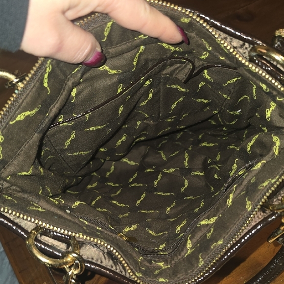 Ed Hardy Black and Brown Shoulder Bag with Red Heart - Picture 11 of 13